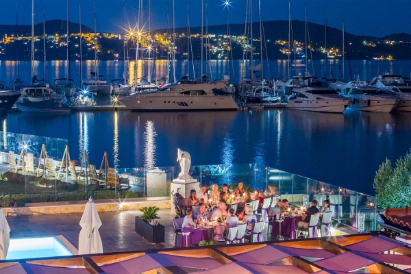 Taxi transfers to Marina Baotic Seget