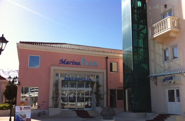 Taxi transfers to Marina Frapa Rogoznica